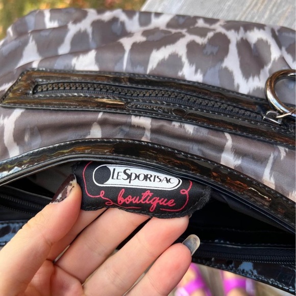 LeSportsac Boutique Leopard Print grey & black Shoulder small Purse - Picture 2 of 12